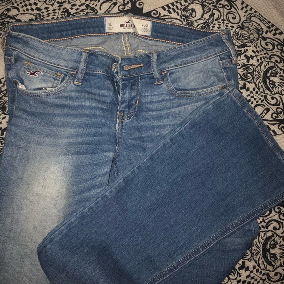 Hollister Jeans - Picture 2 of 5